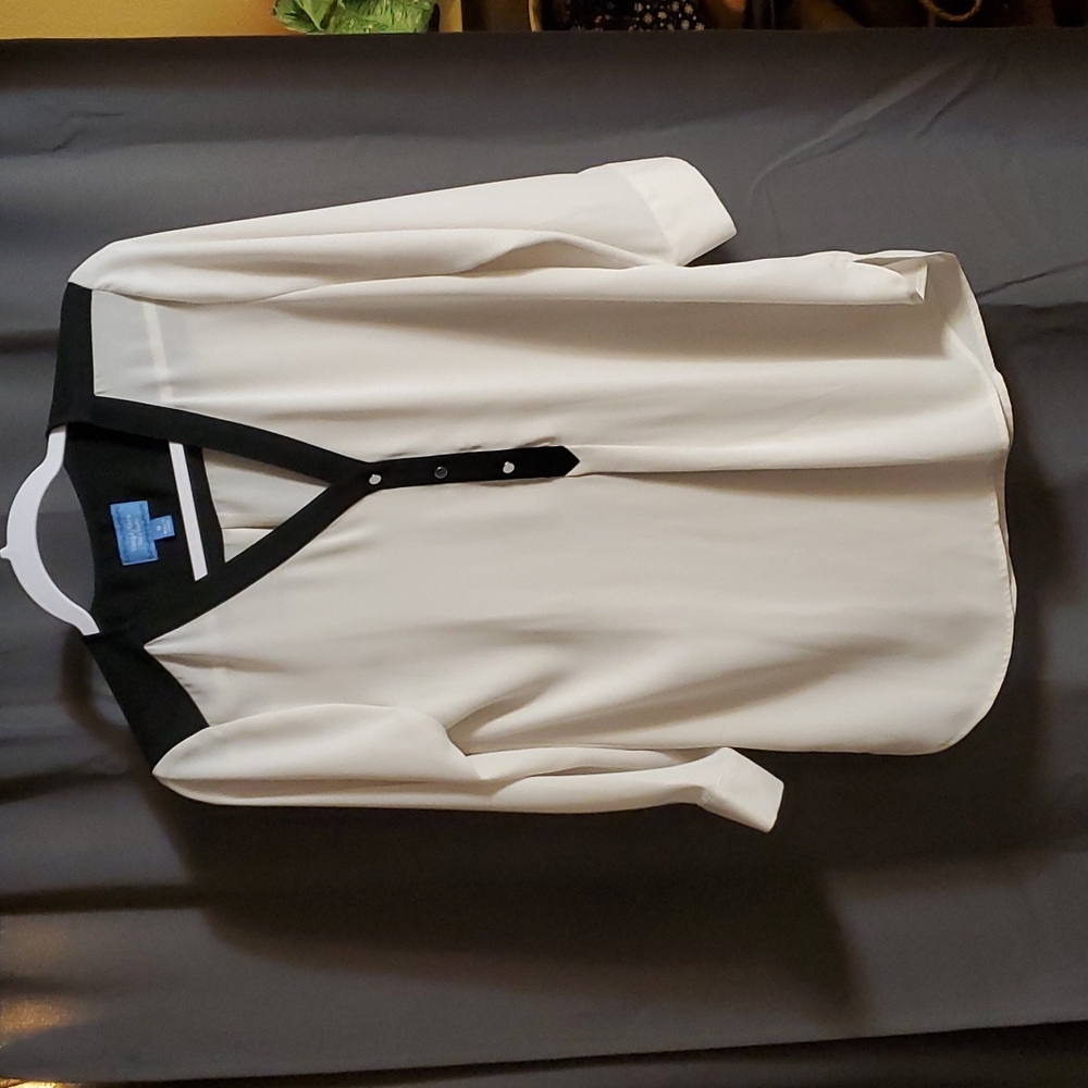 Women's blouse